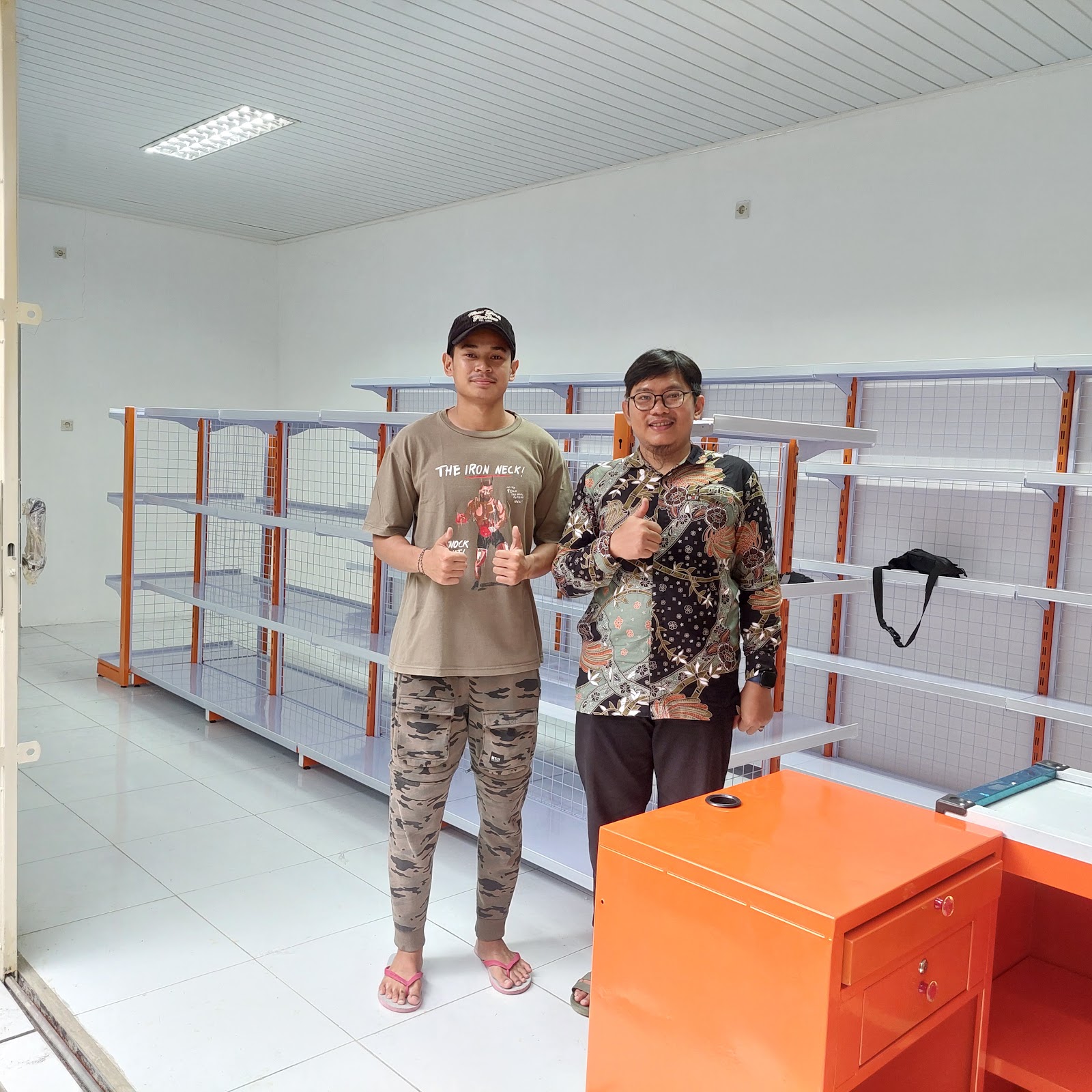 Rak Besi Siku Lobang: Solusi Penyimpanan Serbaguna di Cilacap