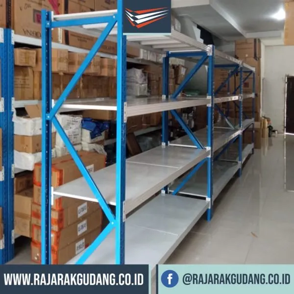 Rak Besi Siku Lobang: Solusi Penyimpanan Efisien untuk Bisnis di Cilacap